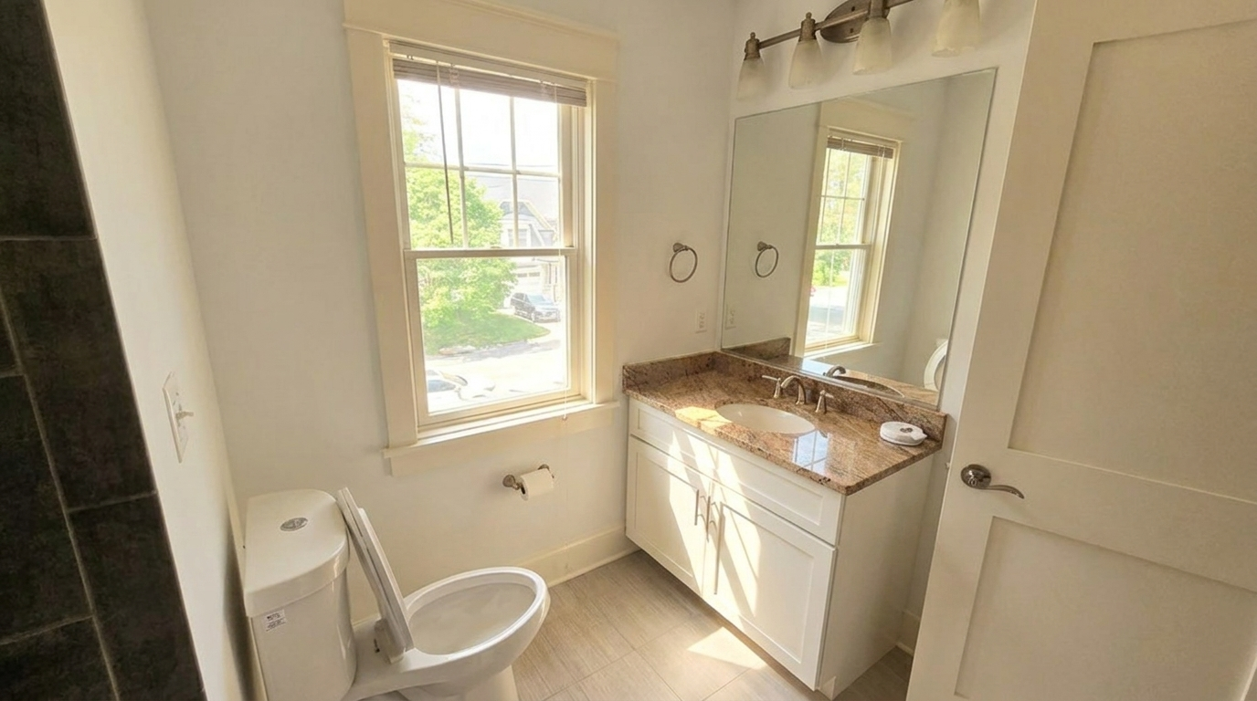 En Suite Full Bath